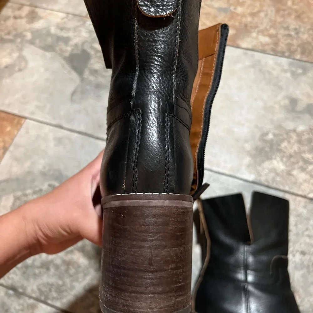 Booties - Picture 4 of 8